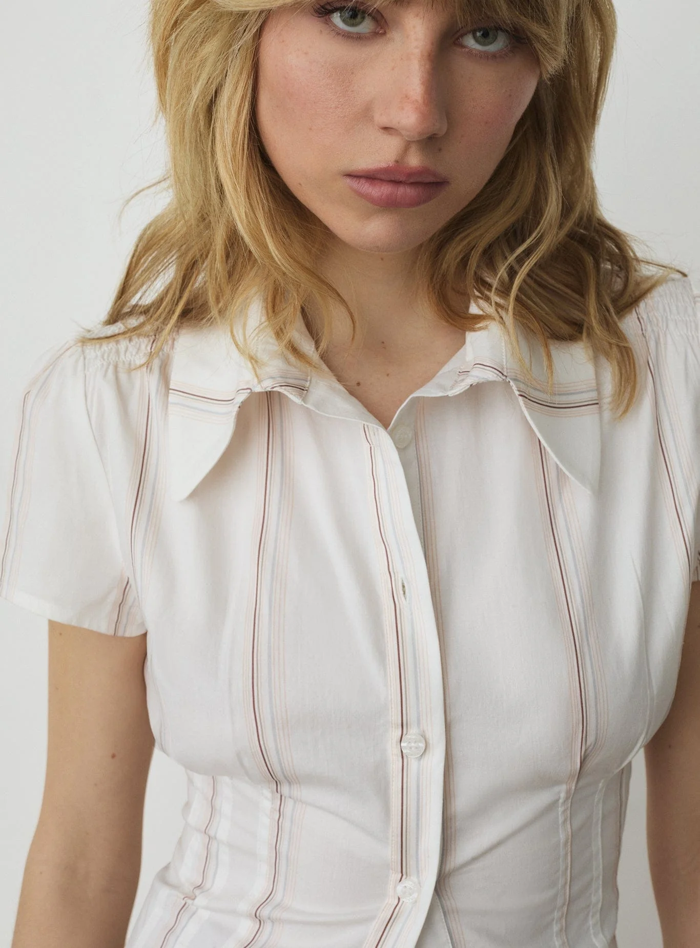 ARLIE WHITE SHORTSLEEVE SHIRT - Image 3