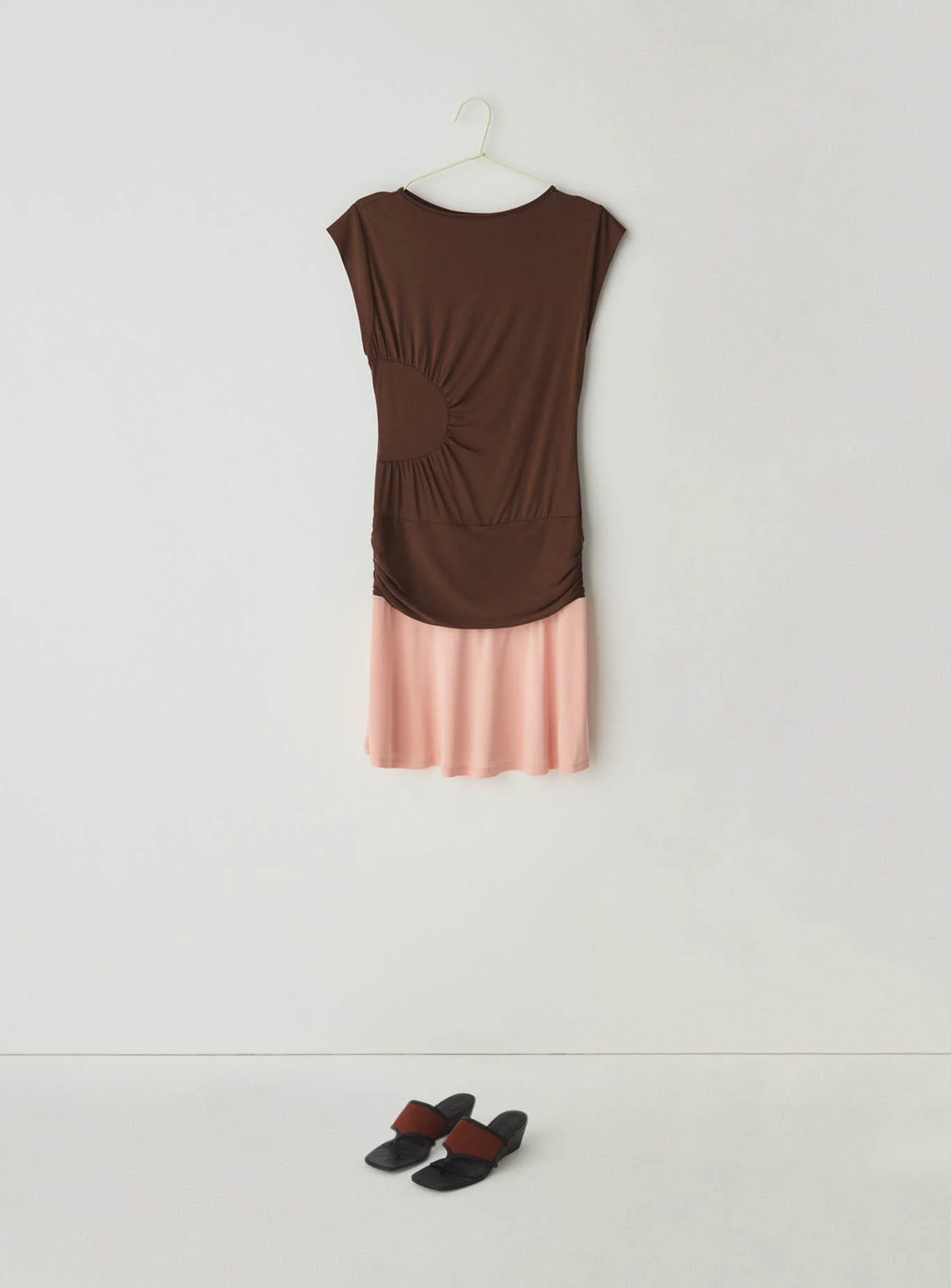 FIORA BROWN SHORT DRESS - Image 5