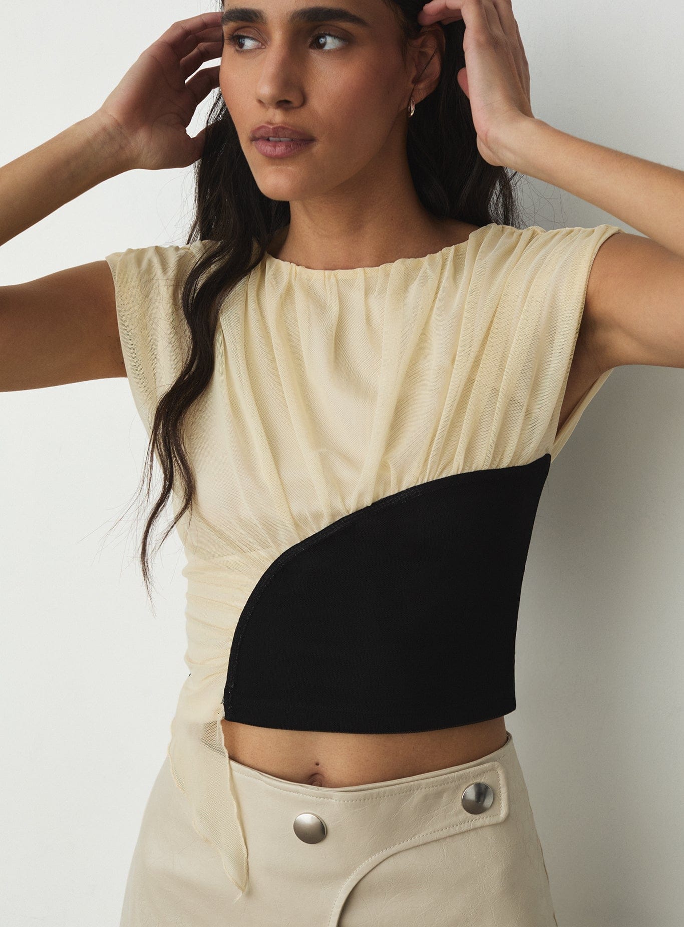 GEMINI ECRU DRAPED TOP - Image 4