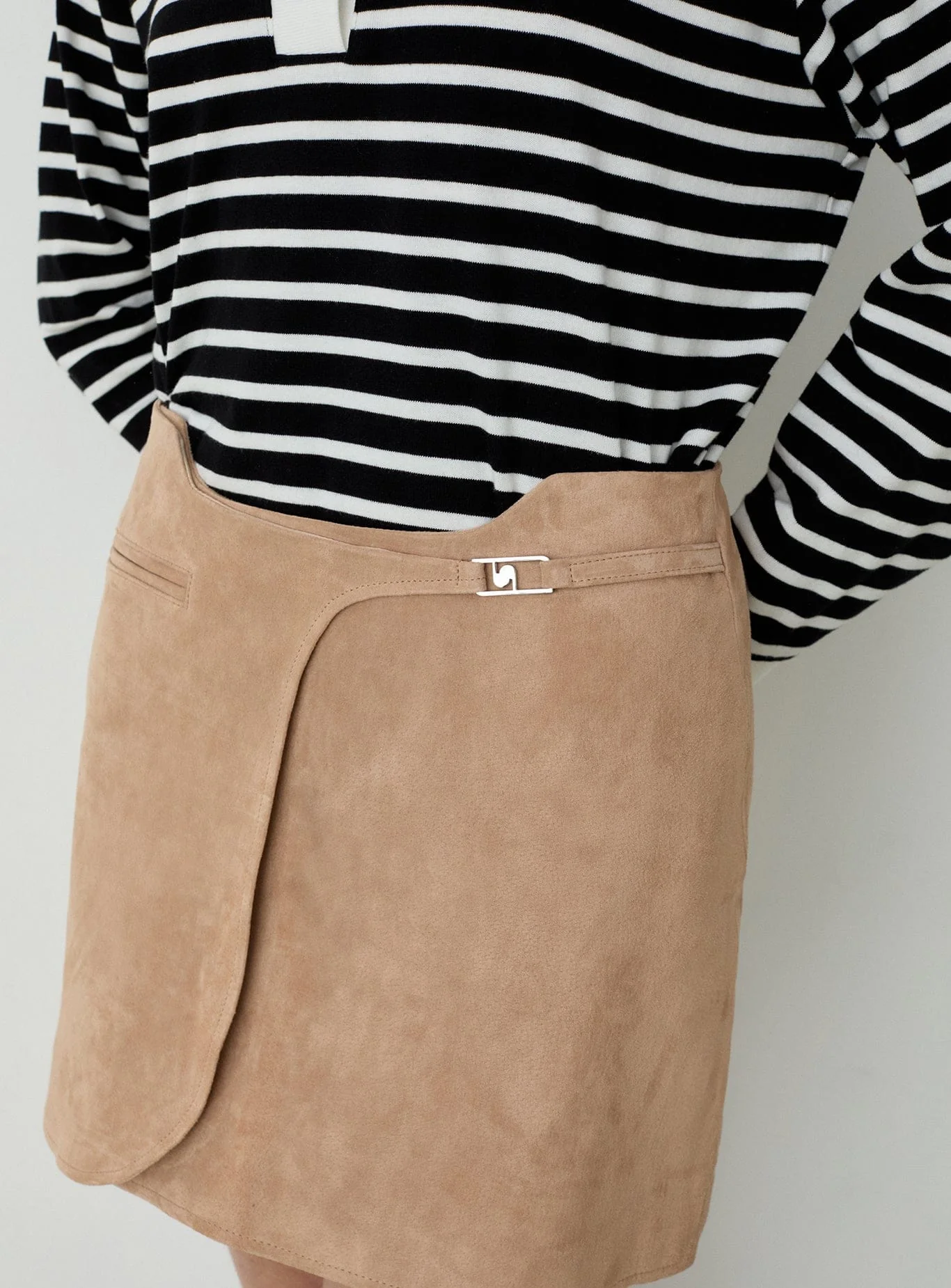 LUANA TAUPE SHORT SKIRT - Image 3