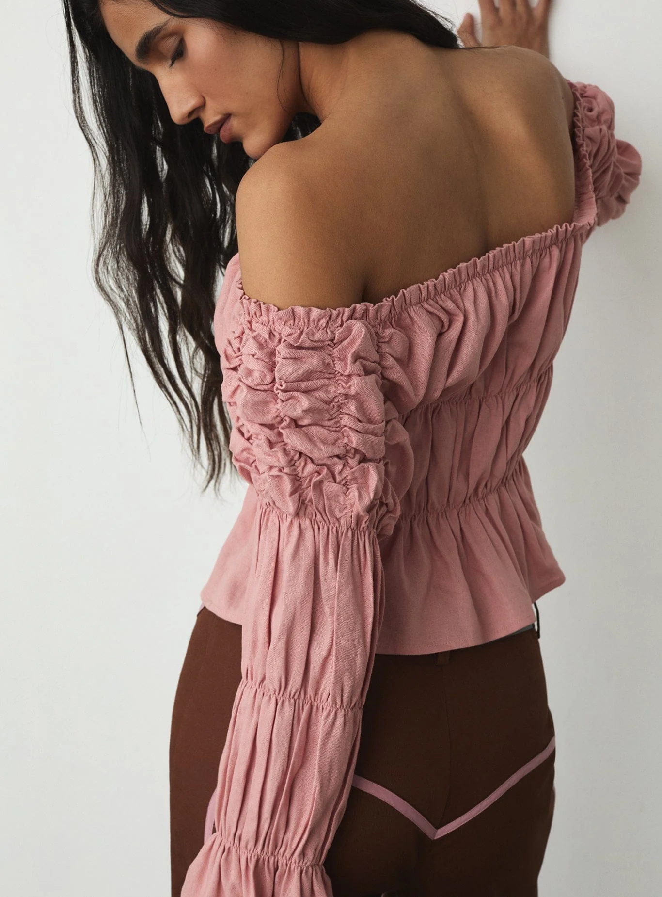 SADIE PINK LINEN RUCHED BLOUSE - Image 2